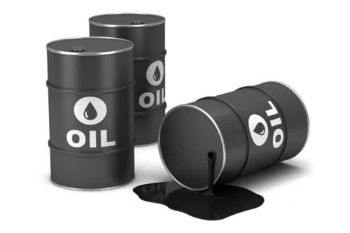 Crude crosses $100 as Red Sea tensions disrupt supplies