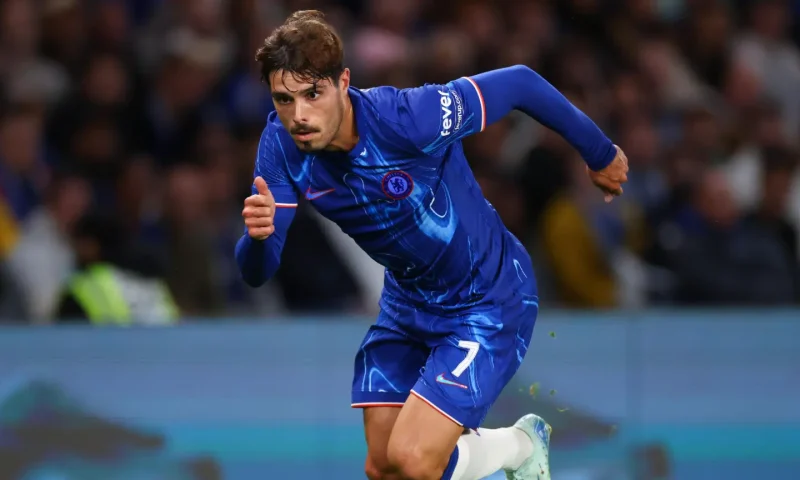 Transfer: Chelsea inform Man City of Pedro Neto’s asking price