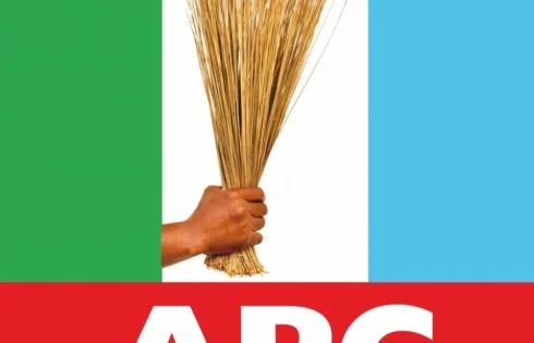 Osun APC alerts police over alleged planned invasion of LG secretariats