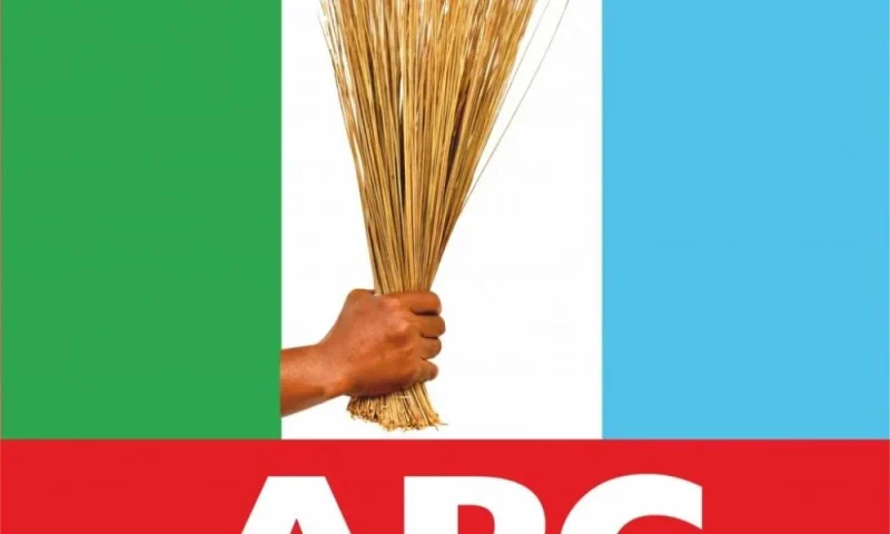 Osun APC alerts police over alleged planned invasion of LG secretariats
