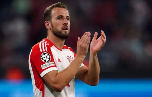 EPL: ‘He can play for any club’ – Man United told to bring back 33-year-old England star