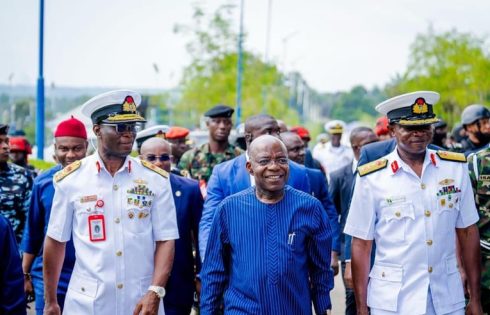 Chief of Naval Staff praises security agencies , govt for maintaining peace in Abia